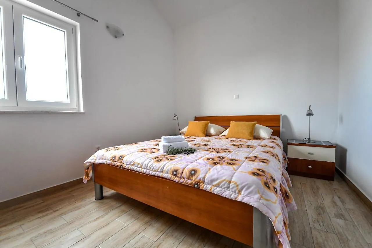 Apartments Joso Rtina