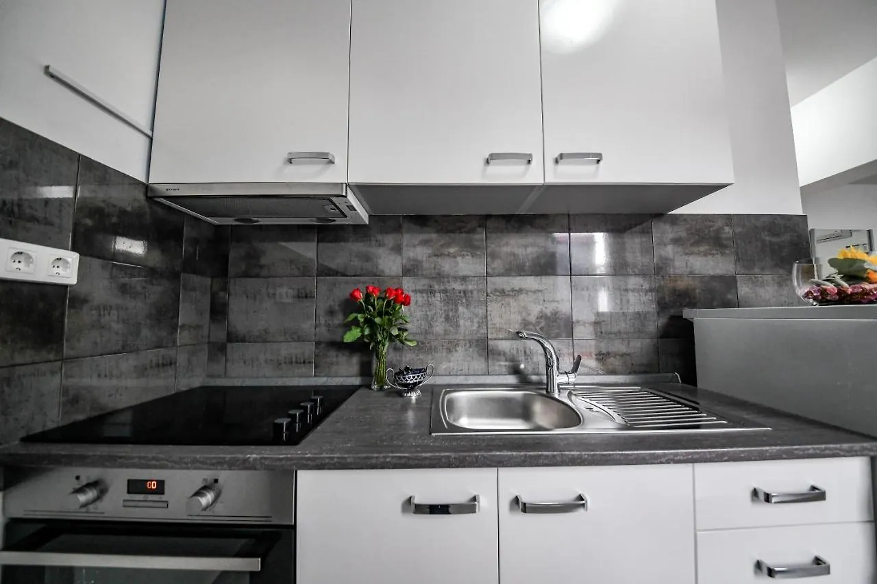 Apartments Joso Rtina 0*,