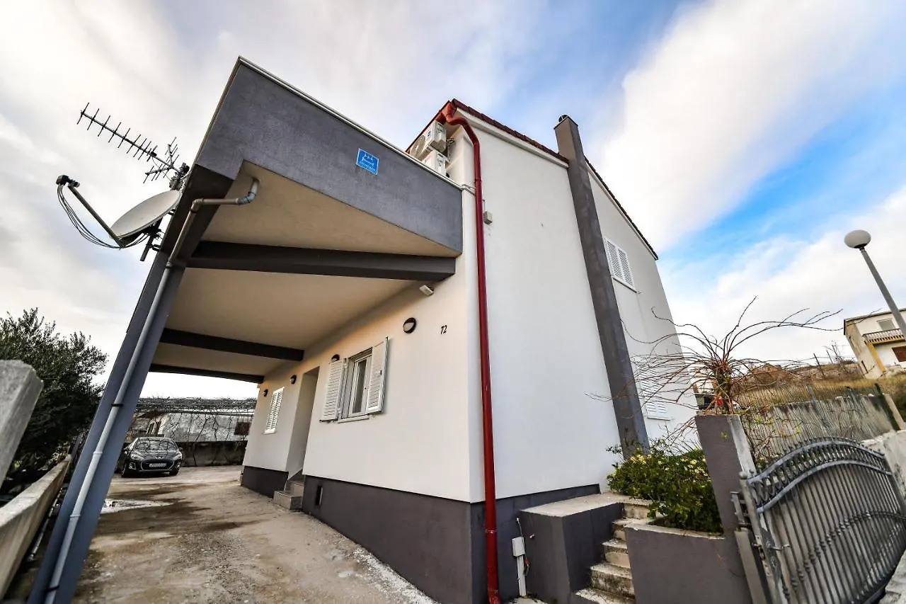 Apartments Joso Rtina