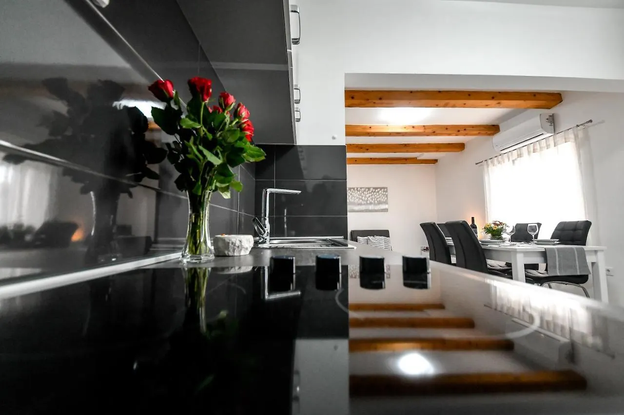 Apartments Joso Rtina