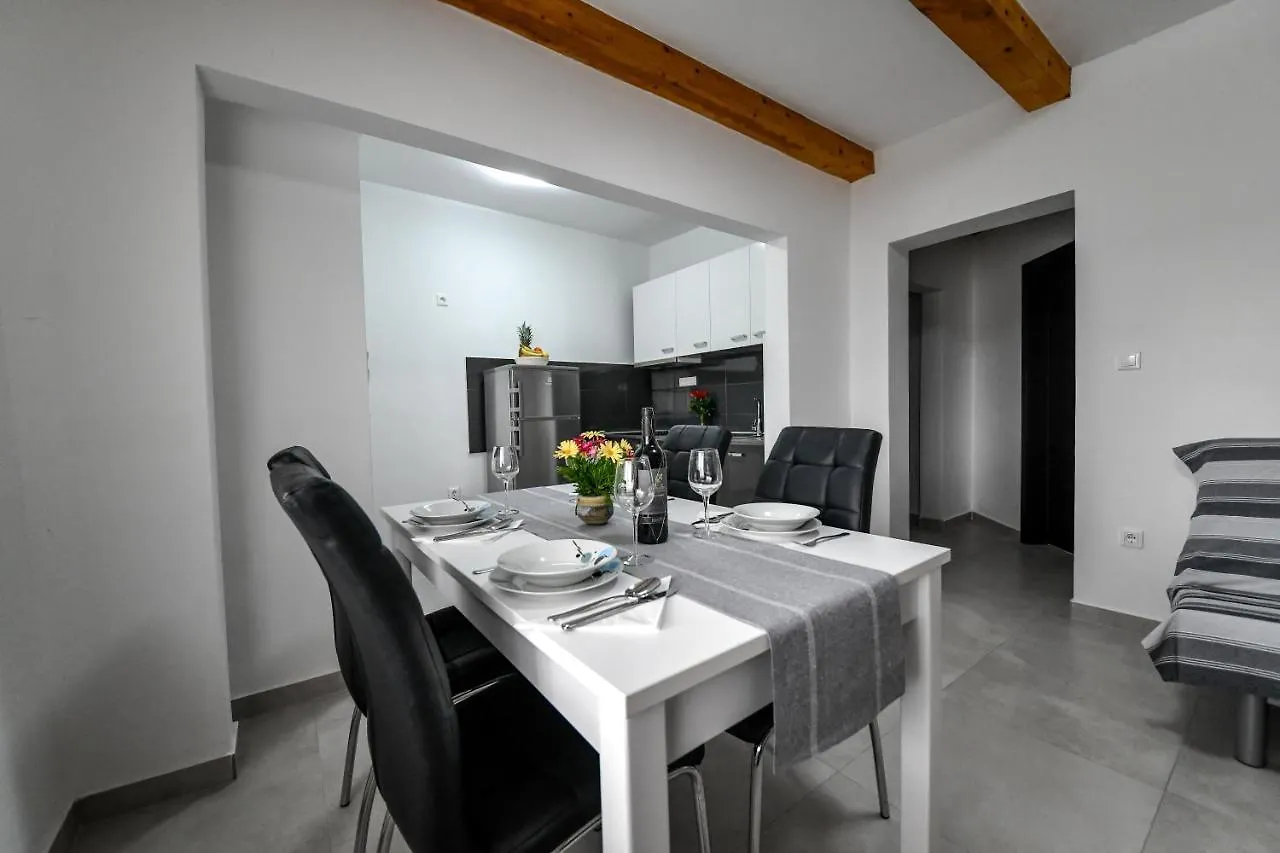 Apartments Joso Rtina