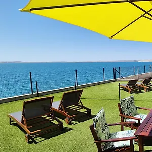 Apartment Nicolas - & Sea 10m Away - Amazing Sea View!, Rtina